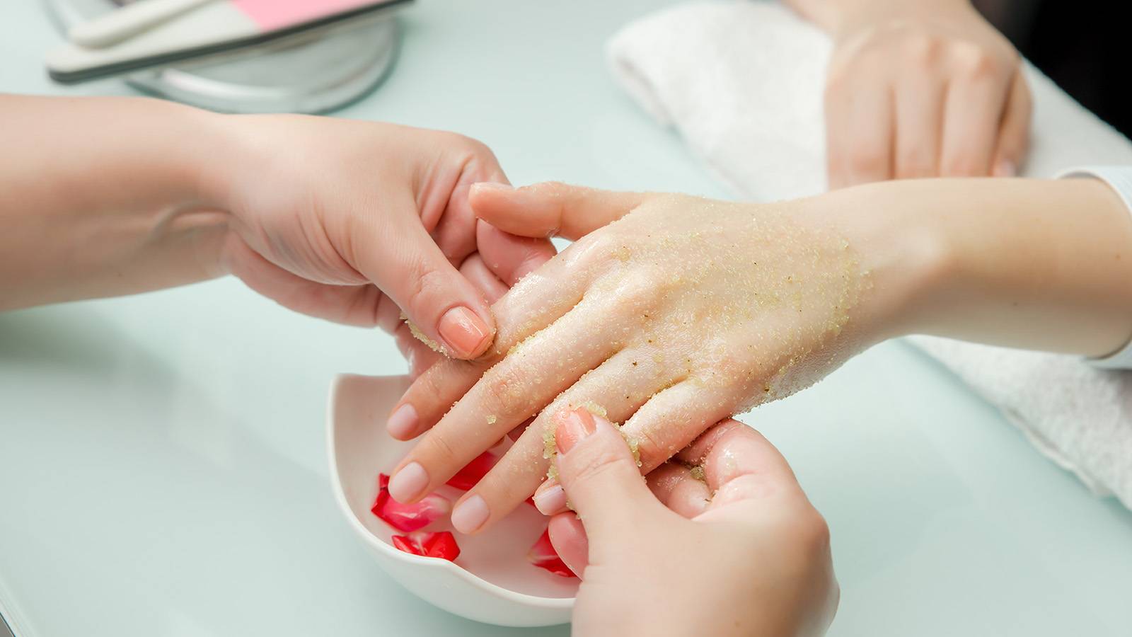 Spa маникюр и его особенности