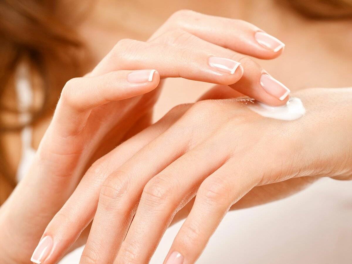 Как ухаживать за сухой кожей рук - wikihow