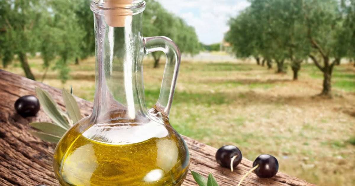 В чём польза оливкового масла для рук, и как его правильно применять