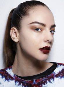 бордовая помада