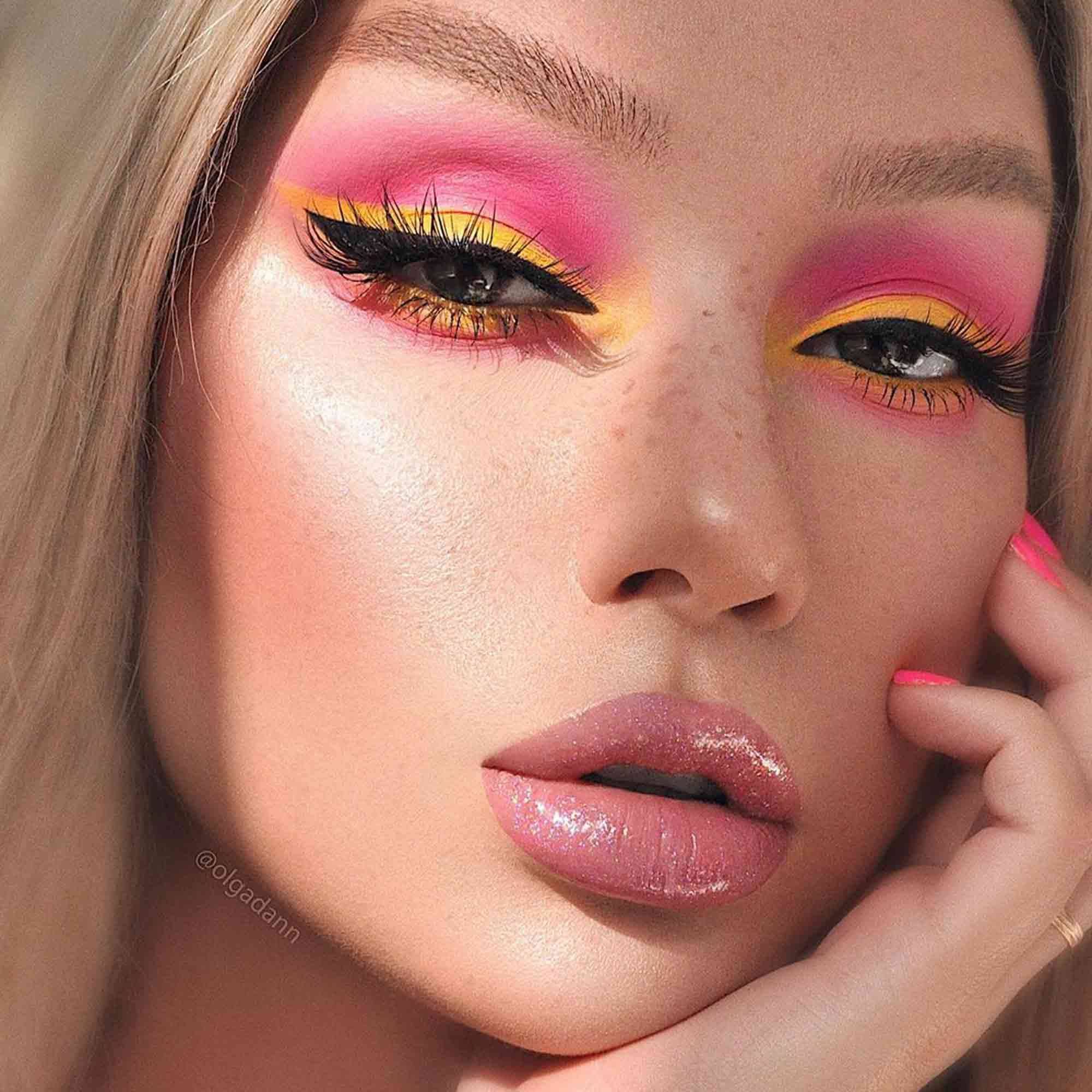 9 stunning makeup ideas you can try with your red dress