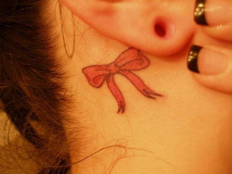 Тату на ушах- для неординарных tattoo особ. татуировки за ухом: модные идеи для девушек татуировки для девушек за ухом значение